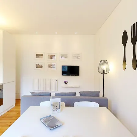 Bonjardim Blue F Apartment